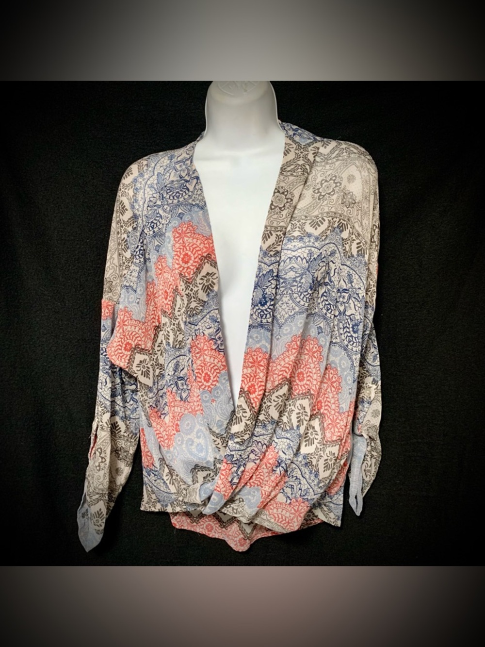 About A Girl Sheer Twist-Front Blouse – Women’s Medium